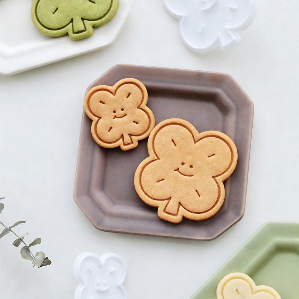 แม่พิมพ์คุกกี้รูปใบโคลเวอร์สี่ - Kitchen Baking Supplies บทวิจารณ์และราคา